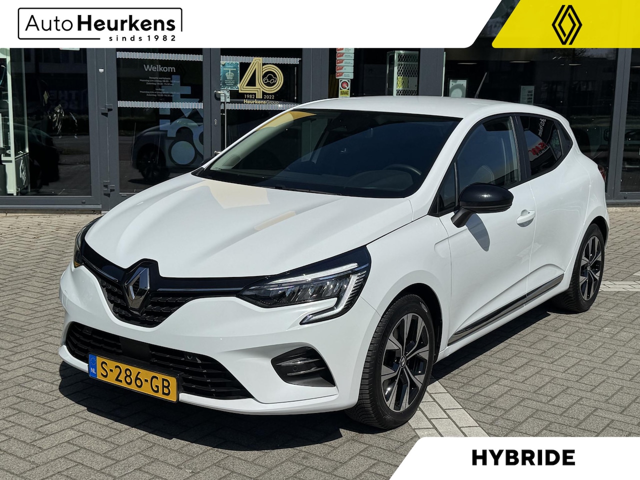 Renault Clio - E-Tech Hybrid 145 Evolution | Automaat | Navigatie | Trekhaak | - AutoWereld.nl