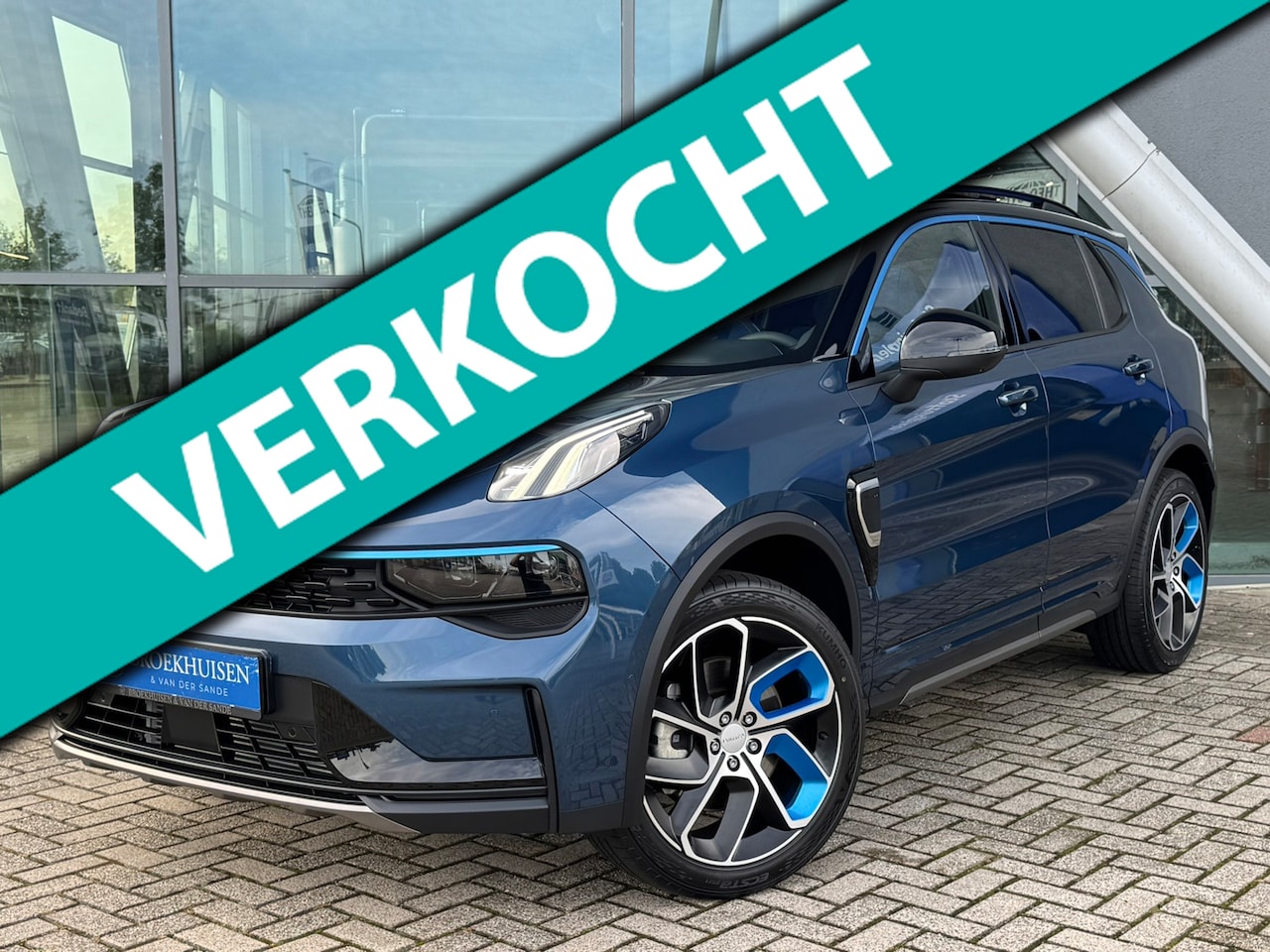 Lynk & Co 01 - 1.5 Plug in Hybride 261pk Panoramadak / 360 Camera / Stoelverwarming - AutoWereld.nl