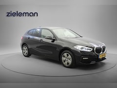 BMW 1-serie - 118i Automaat - Digitaal Cockpit, Carplay, Camera, Clima, Cruise