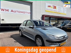 Peugeot 206 - 1.4 Gentry AUTOMAAT APK T/M 24-4-2027