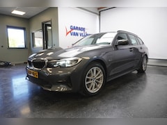 BMW 3-serie Touring - 320e Advantage 204PK 91%SOH Led Camera Leder Trekhaak