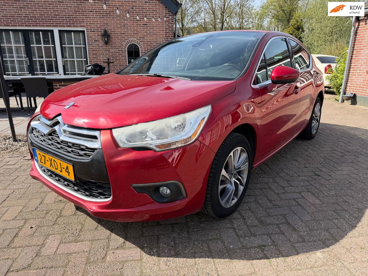 Citroën DS4 - 1.6 THP So Chic Nieuwe APK 09-01-2027 Ingeruild zo weg verbruikt olie - AutoWereld.nl