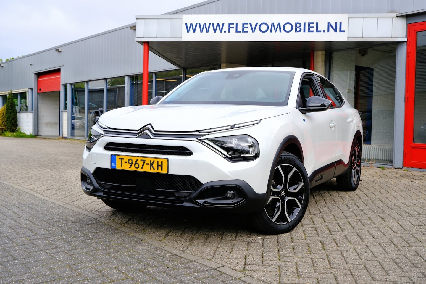 Citroën Ë-C4 X - Feel Pack 50 kWh Aut. Navi|CarPlay|Cam|LMV - AutoWereld.nl