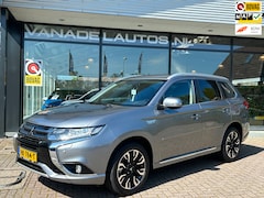 Mitsubishi Outlander - 2.0 PHEV Executive Aut. 94d-KM Leer Navi Trekhaak NAP NL-Auto Dealeronderhouden