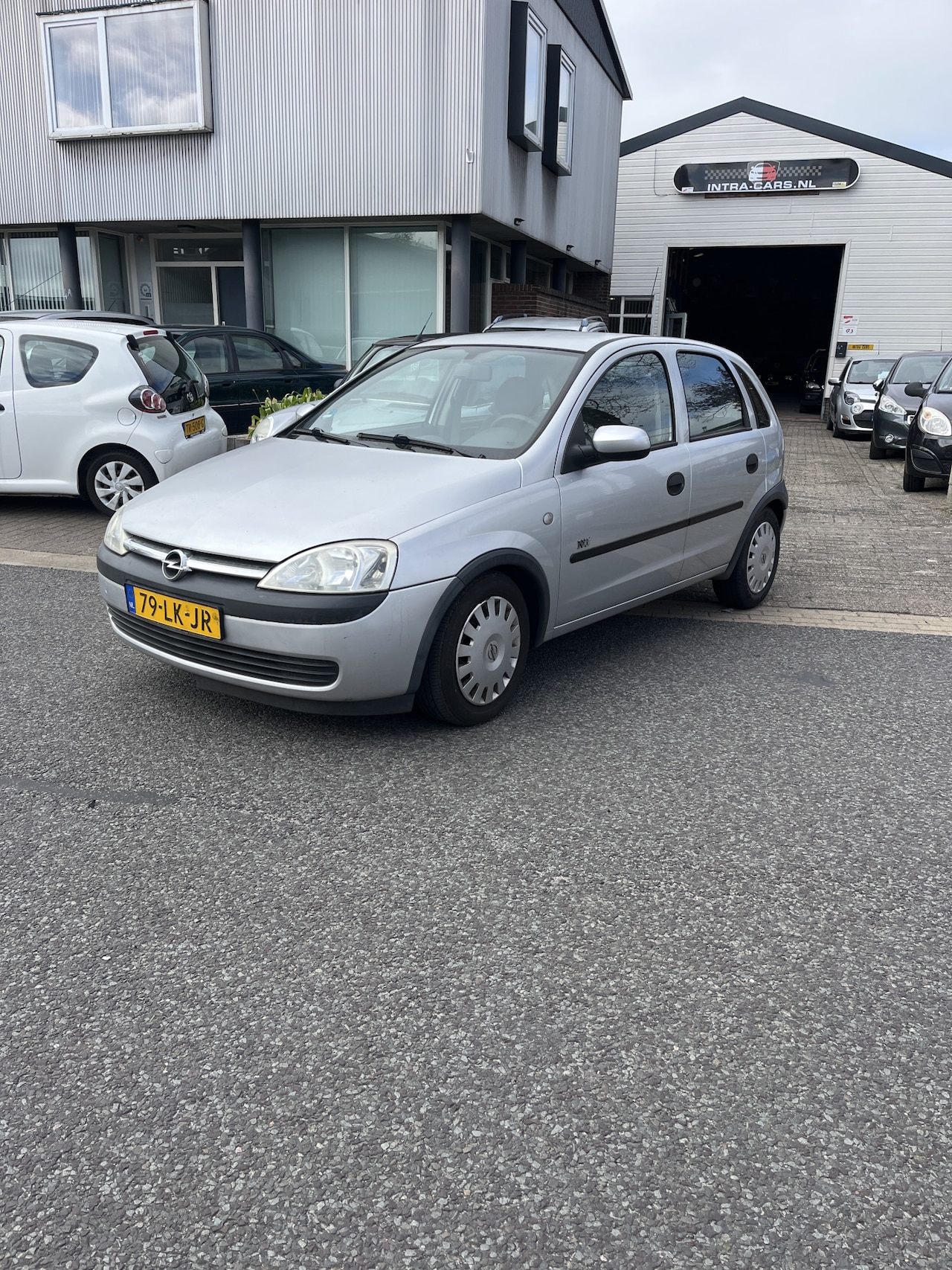 Opel Corsa - 1.2-16V Njoy 5 Deurs. Goed rijdende Corsa met een nieuwe Apk t/m 26-05-2027 - AutoWereld.nl