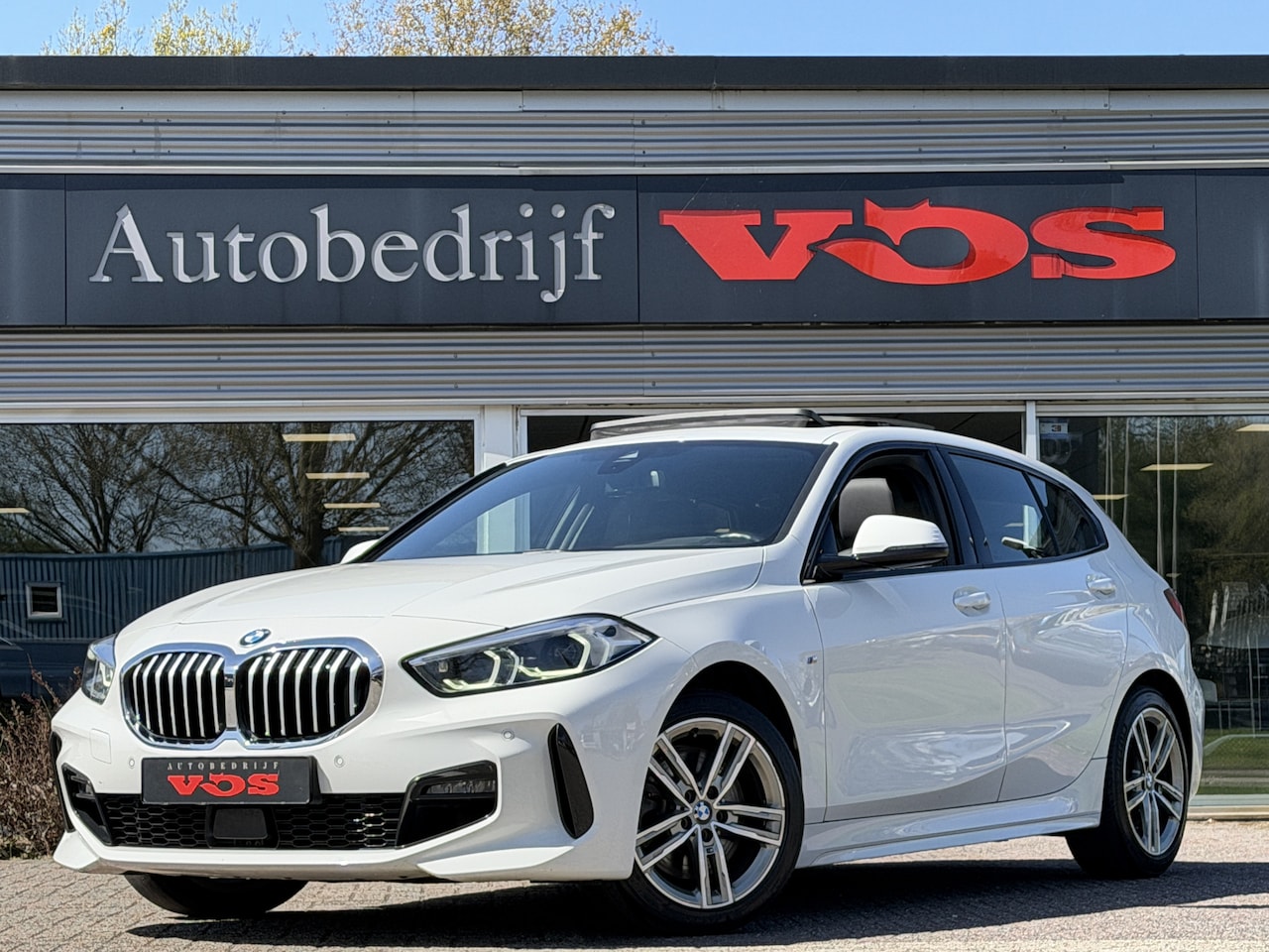 BMW 1-serie - 120i | Panodak | HUD | Memory | Stuurverwarming - AutoWereld.nl