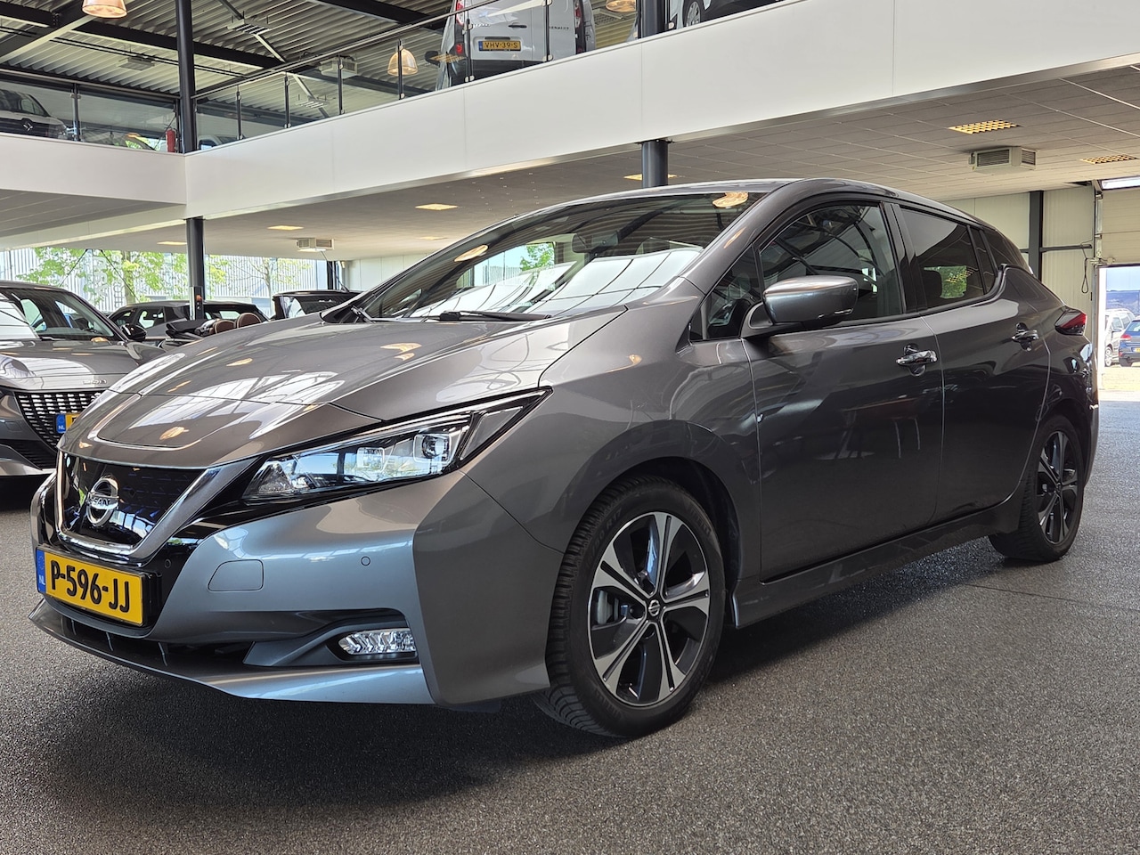 Nissan LEAF - N-Connecta 40 kWh N-Connecta 40 kWh - AutoWereld.nl