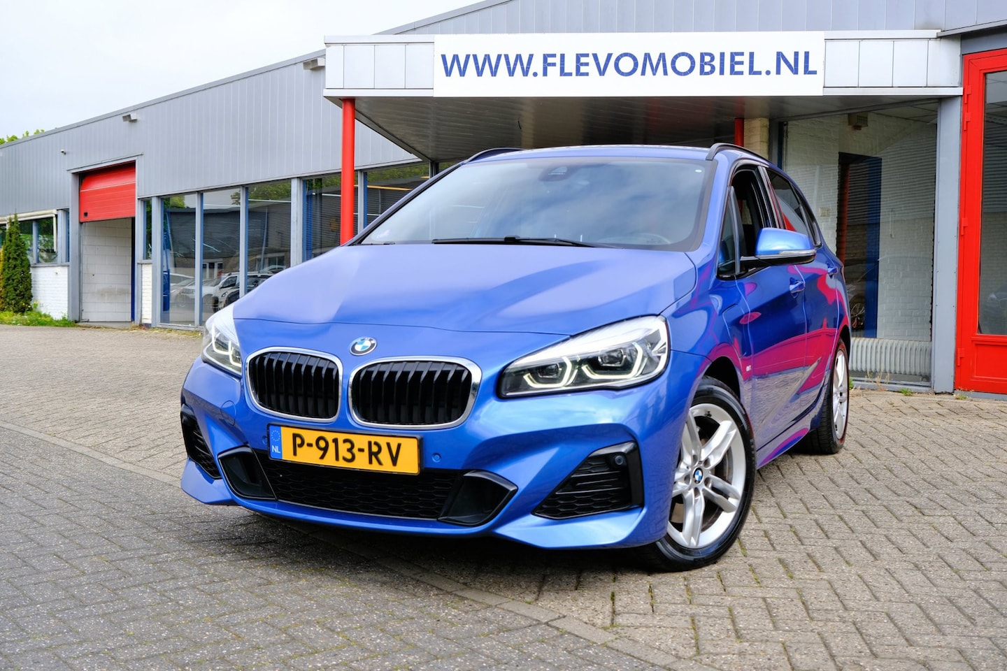 BMW 2-serie Active Tourer - 225xe iPerformance M Sport Aut. Leder|Navi|Cam|LMV - AutoWereld.nl