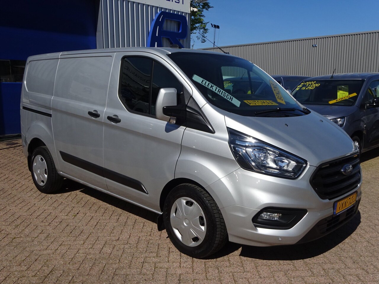 Ford Transit Custom - 340 1.0 EcoBoost L1H1 PHEV Trend BENZINE HYBRIDE 500 KM Rijbereik - AutoWereld.nl