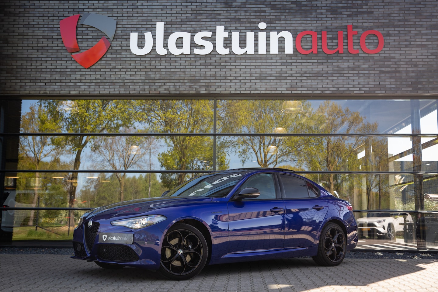 Alfa Romeo Giulia - 2.0 T Veloce 2.0 T Veloce , Panoramadak, Adap. cruise, Harman/Kardon, - AutoWereld.nl