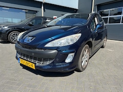 Peugeot 308 - 1.6 VTi met trekhaak, PDC, cruise control, navigatie, APK 03-2027