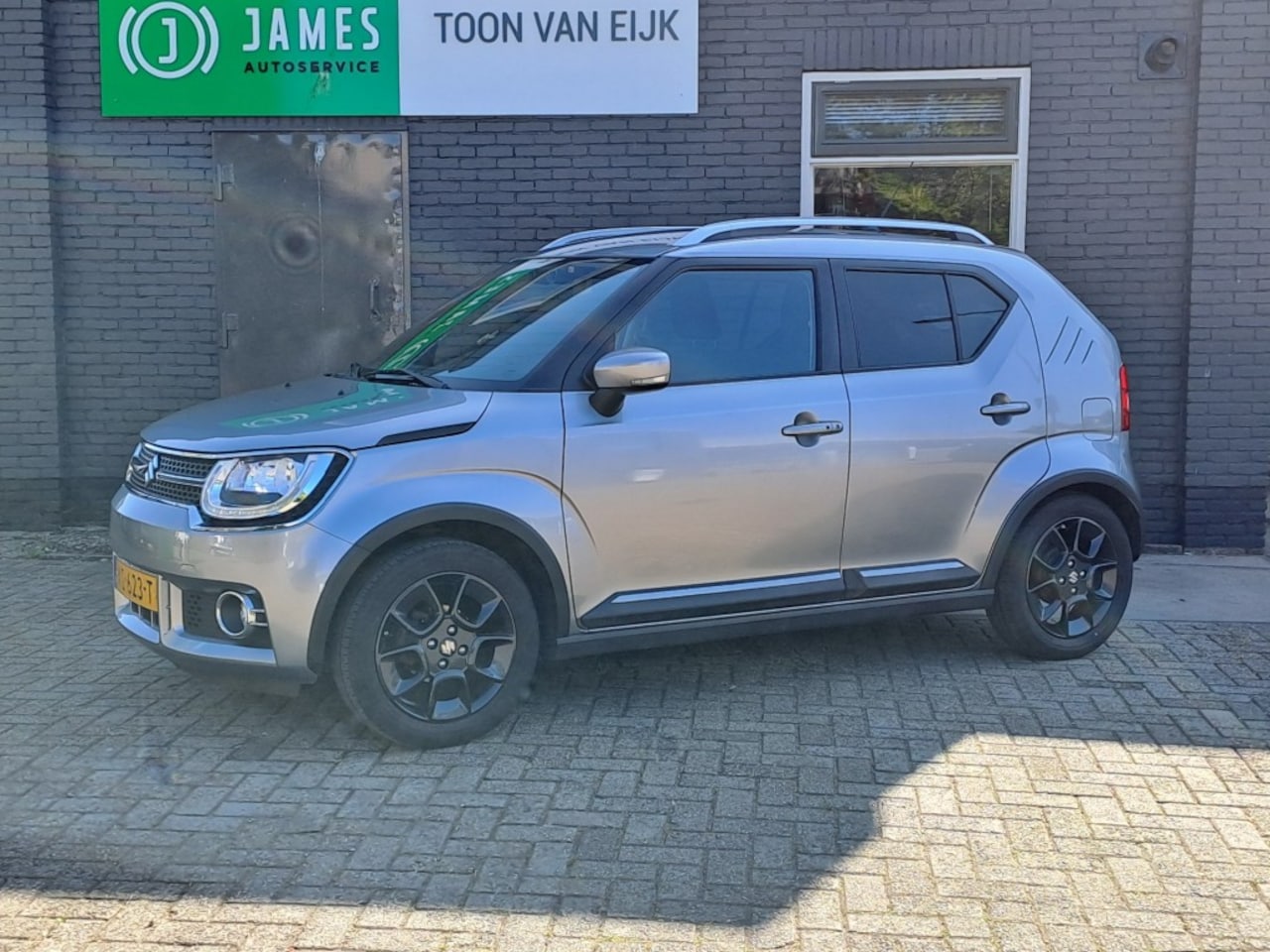 Suzuki Ignis - 1.2 STIJL  HYBRID Trekhaak/Navi/stoelverw./park. sens. achter/Cruise contr./Bluetooth - AutoWereld.nl