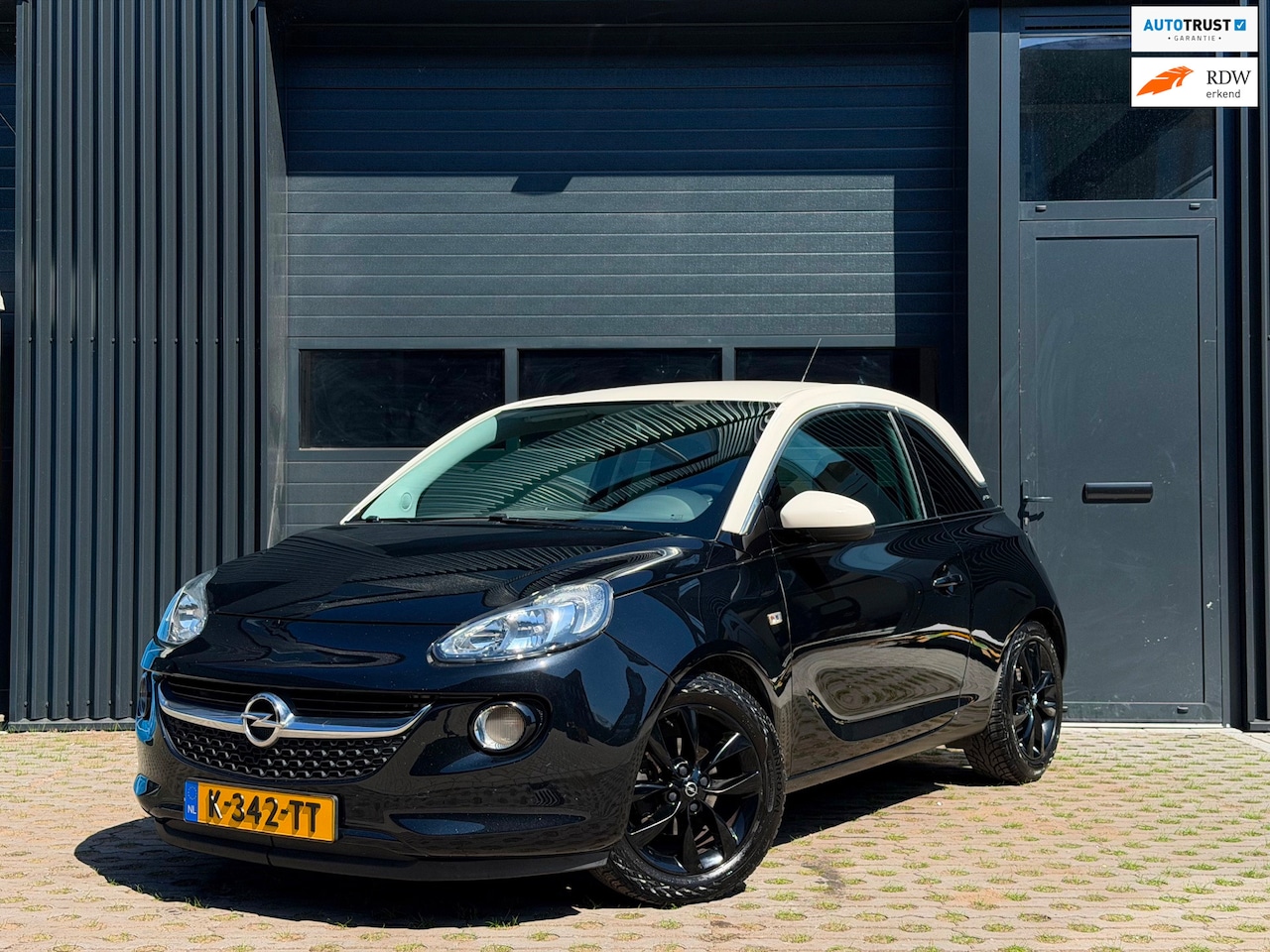 Opel ADAM - 1.4 Glam | Cruise | Stoelverwarm | Parkeersensor - AutoWereld.nl