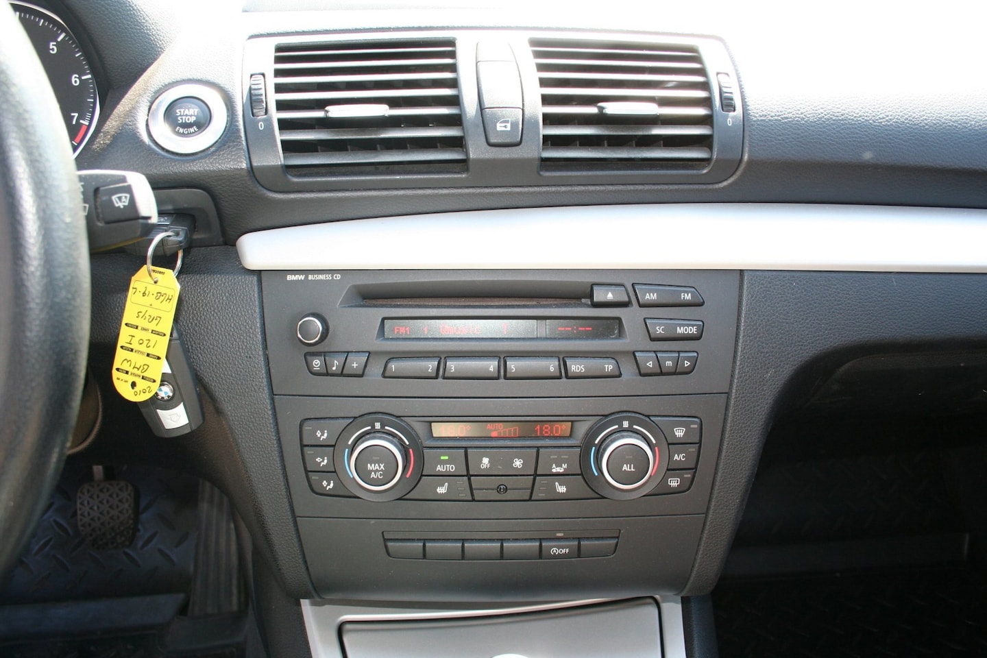 BMW 1-serie - 120i High Executive 120i High Executive