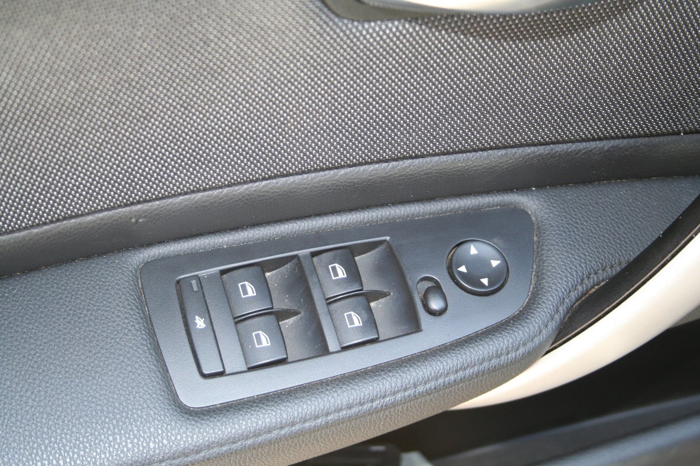 BMW 1-serie - 120i High Executive 120i High Executive