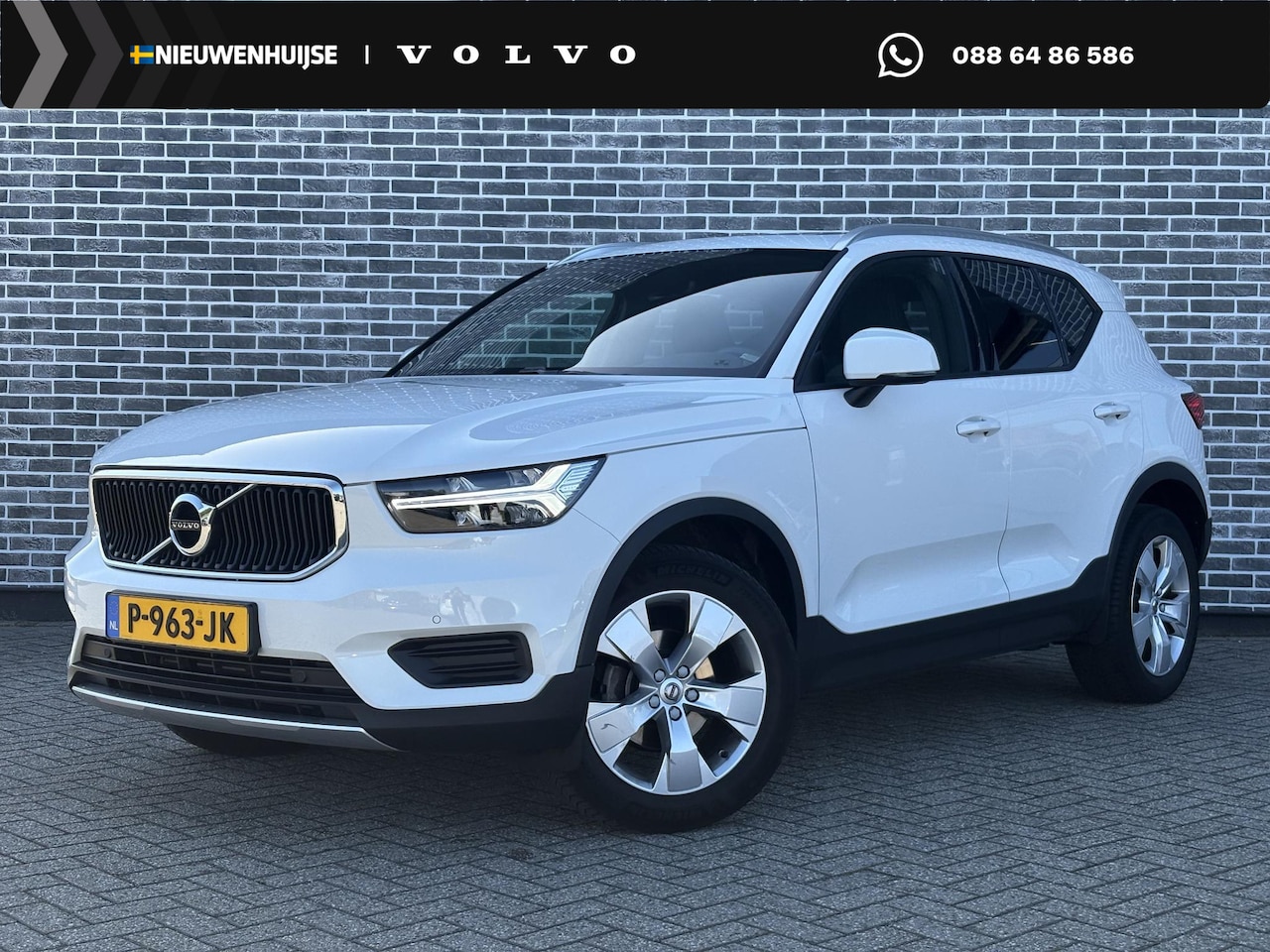 Volvo XC40 - 1.5 T2 Momentum Business | Panoramadak | Achteruitrijcamera | Parkeersensoren | Apple Carp - AutoWereld.nl