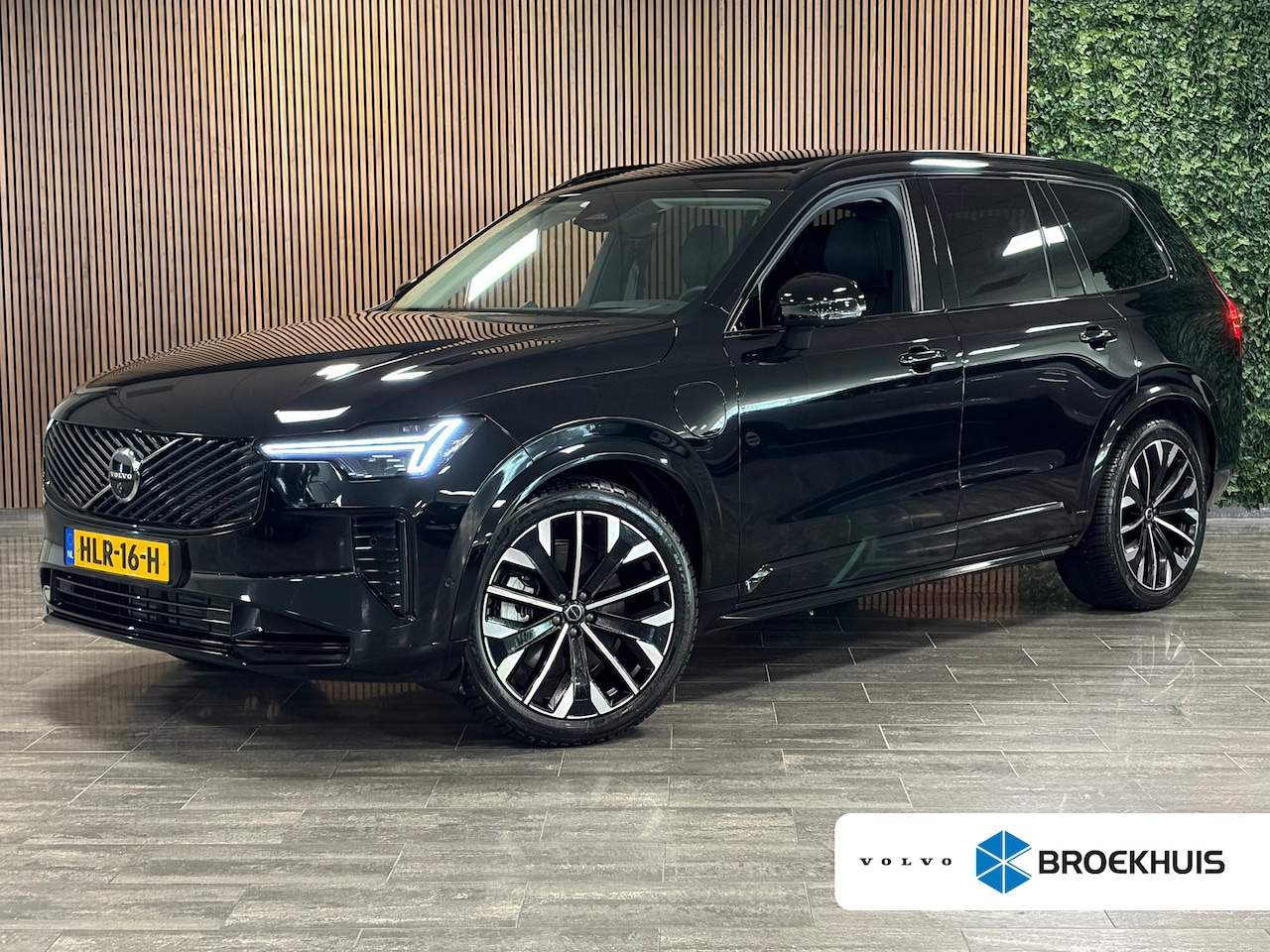 Volvo XC90 - T8 AWD Recharge Ultra Dark | Vol! | Bowers & Wilkins | Luchtvering | Stoelventilatie | Tre - AutoWereld.nl