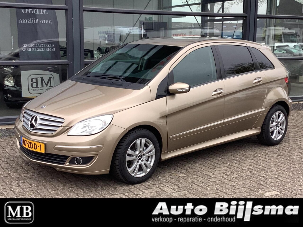 Mercedes-Benz B-klasse - 200 automaat, cruise, airco, trekhaak - AutoWereld.nl