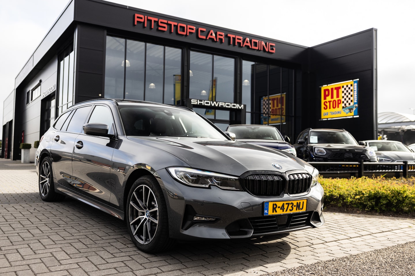BMW 3-serie Touring - 330e M, Pano, Shadow-Line, ACC, Laser, Hi-Fi Audio! - AutoWereld.nl