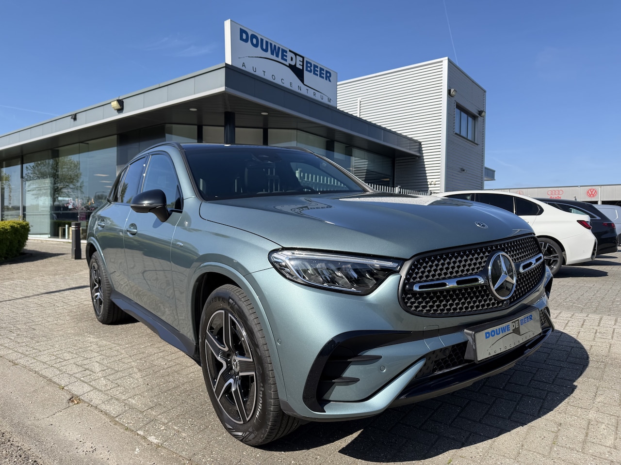 Mercedes-Benz GLC-klasse - 300e 4MATIC AMG Line Pano-Dak | Trekhaak | Night | Stuurverw. | Advanced plus - AutoWereld.nl