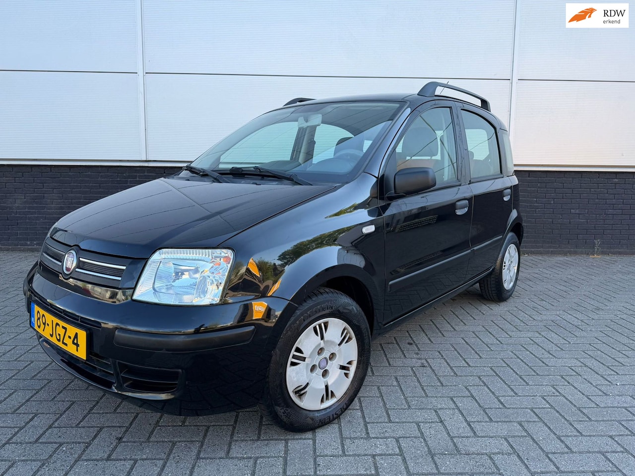 Fiat Panda - 1.2 5drs Automaat - airco - hoge instap - NAP - isofix - elektrische pakket - 1e eigenaar - AutoWereld.nl