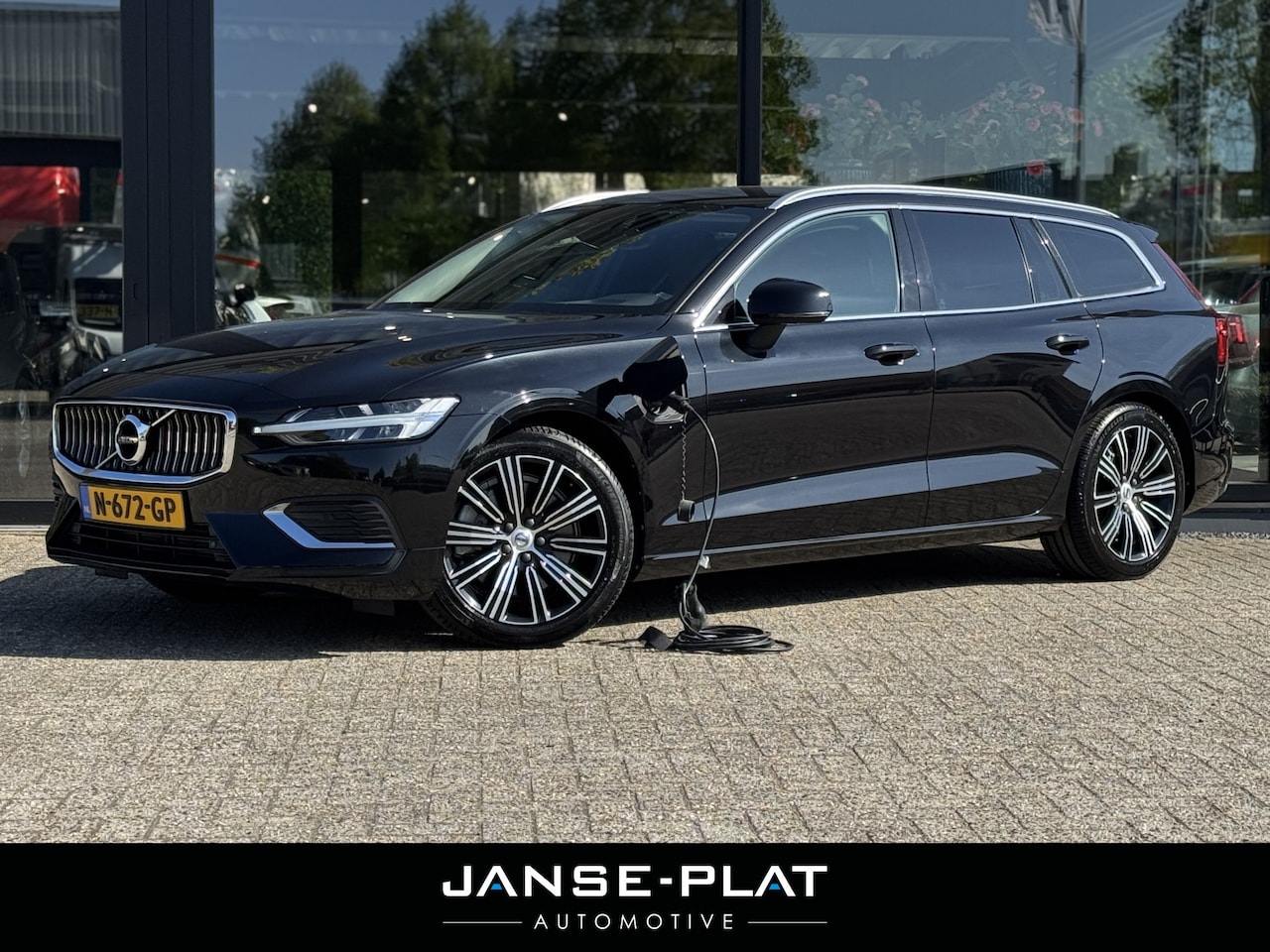 Volvo V60 - 2.0 T6 Recharge AWD Inscription Leder | Pilot Assist | Trekhaak | - AutoWereld.nl