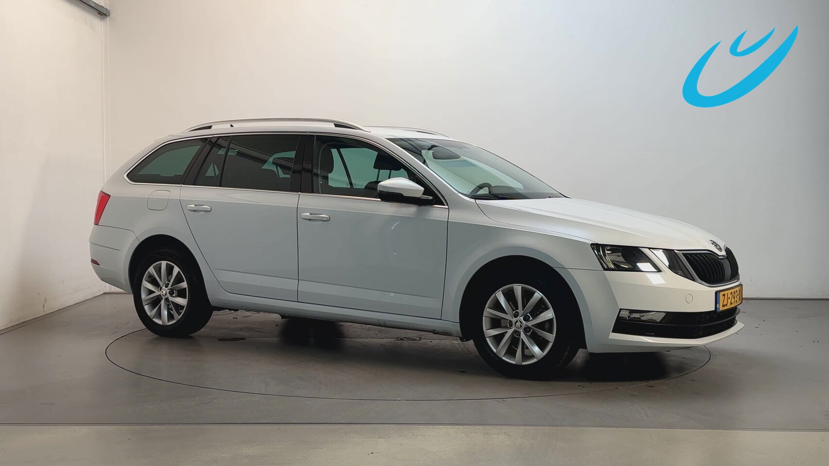 Skoda Octavia Combi - 1.0 TSI Greentech Ambition Business Leder-Stof Navigatie Stoelverwarming DAB+ - AutoWereld.nl