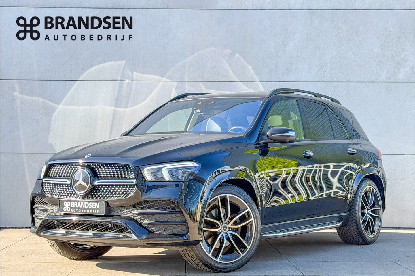 Mercedes-Benz GLE-Klasse - 400 d 4MATIC AMG Premium Plus Pano-ACC-22"-Head up-Soft close-Trekhaak-Burmester - AutoWereld.nl
