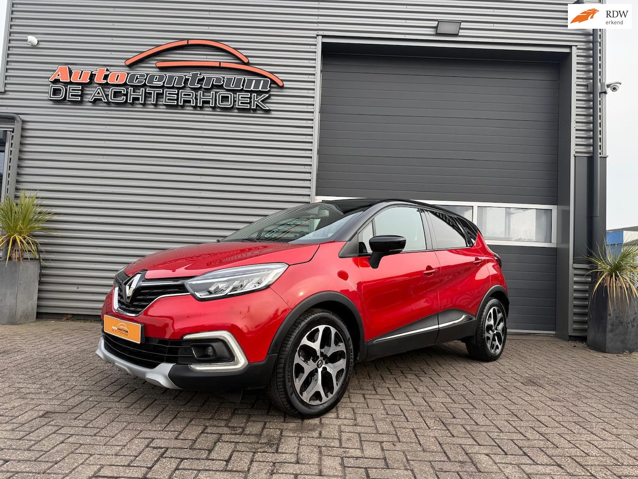 Renault Captur - 1.3 TCe 155 Intens | NAVI | LED | KEYLESS - AutoWereld.nl