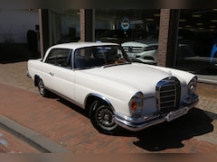 Mercedes-Benz 220 - W111 220SE COUPE