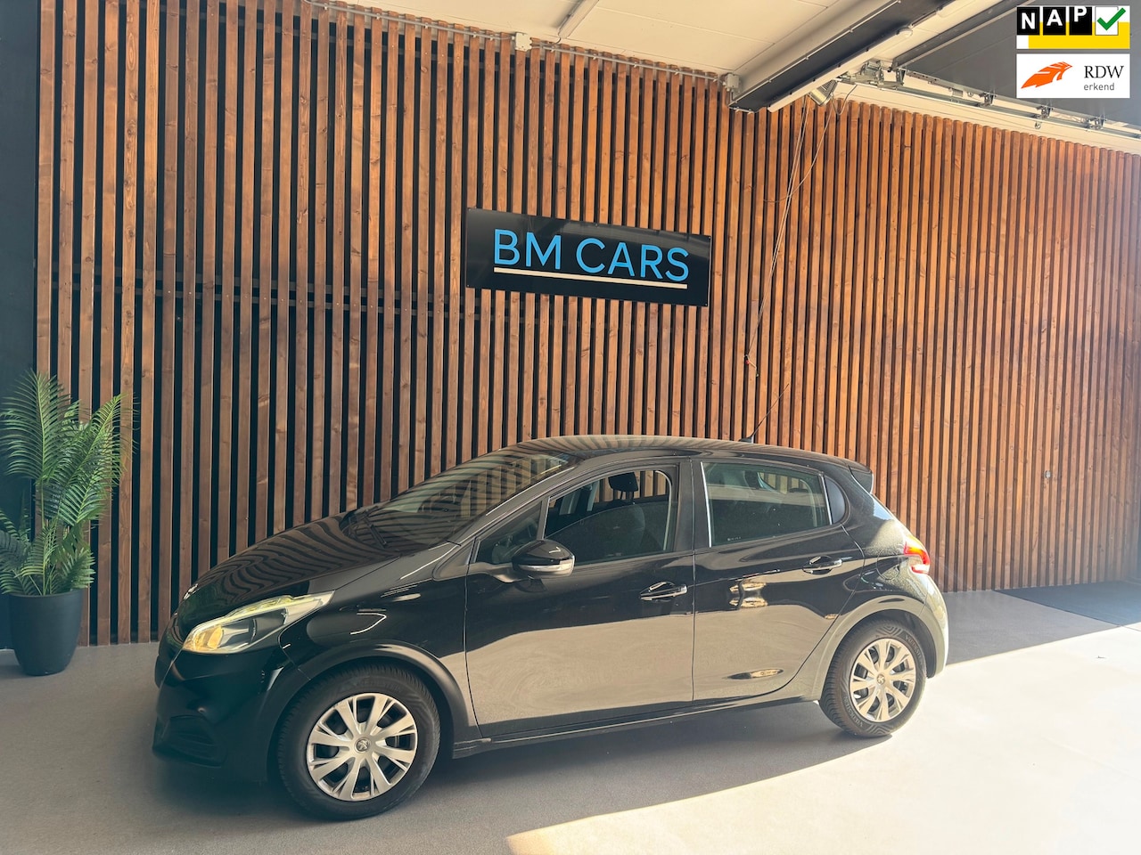 Peugeot 208 - 1.2 PureTech Active Airco, Navigatie - AutoWereld.nl