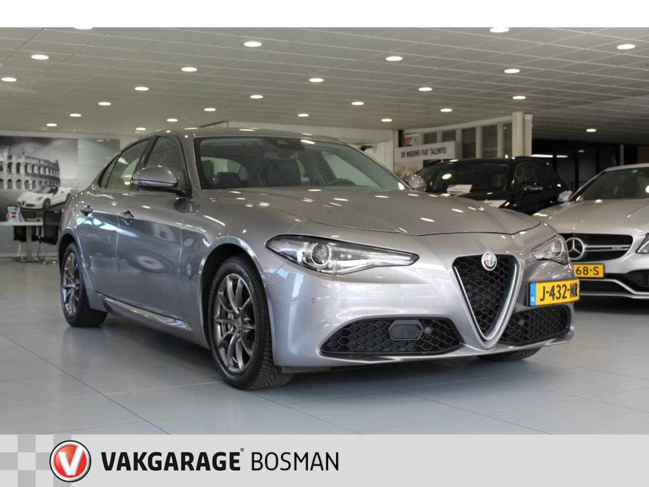 Alfa Romeo Giulia - 2.0T Super/CARPLAY/CRUISE/CAMERA - AutoWereld.nl