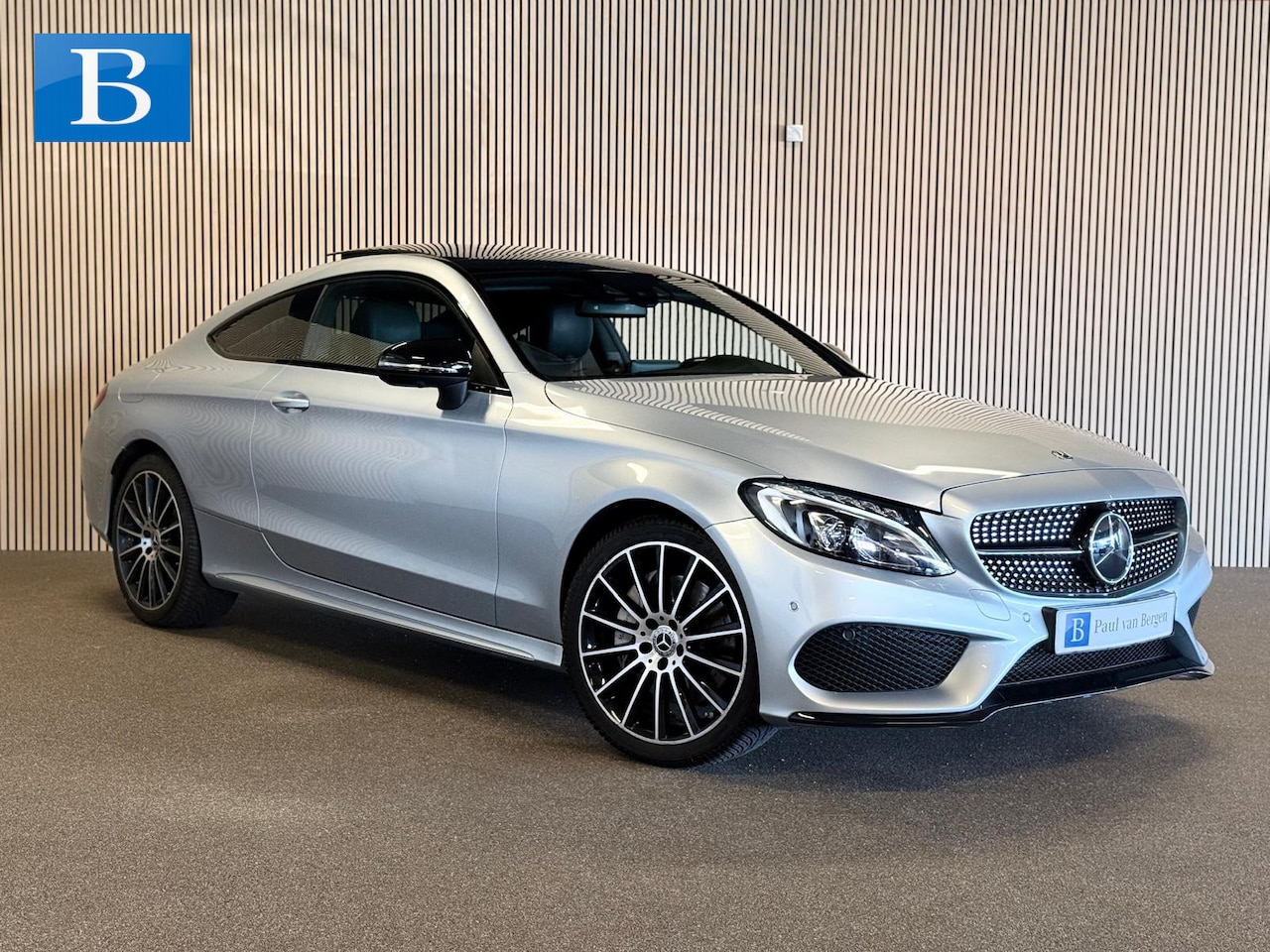Mercedes-Benz C-klasse Coupé - 300 AMG STYLING-PANORAMA-AIRMATIC-DISTRONIC-SOUND-CAMERA-COMPLEET - AutoWereld.nl