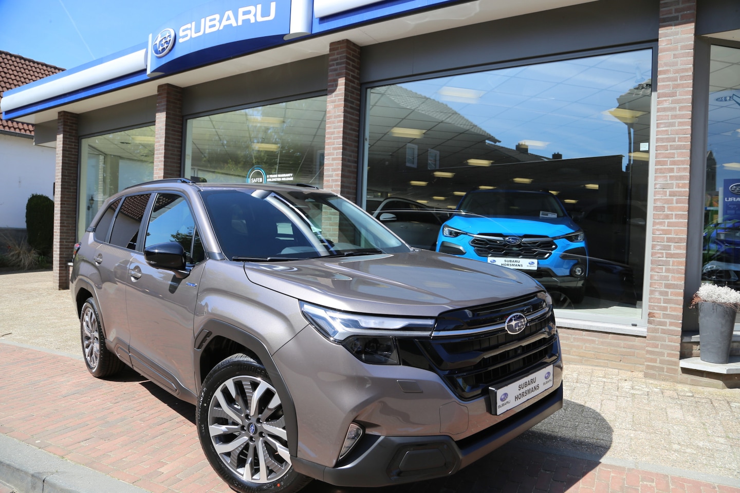 Subaru Forester - 2.0i e-BOXER Premium Schuifdak Leer Navi Camera ACC - AutoWereld.nl
