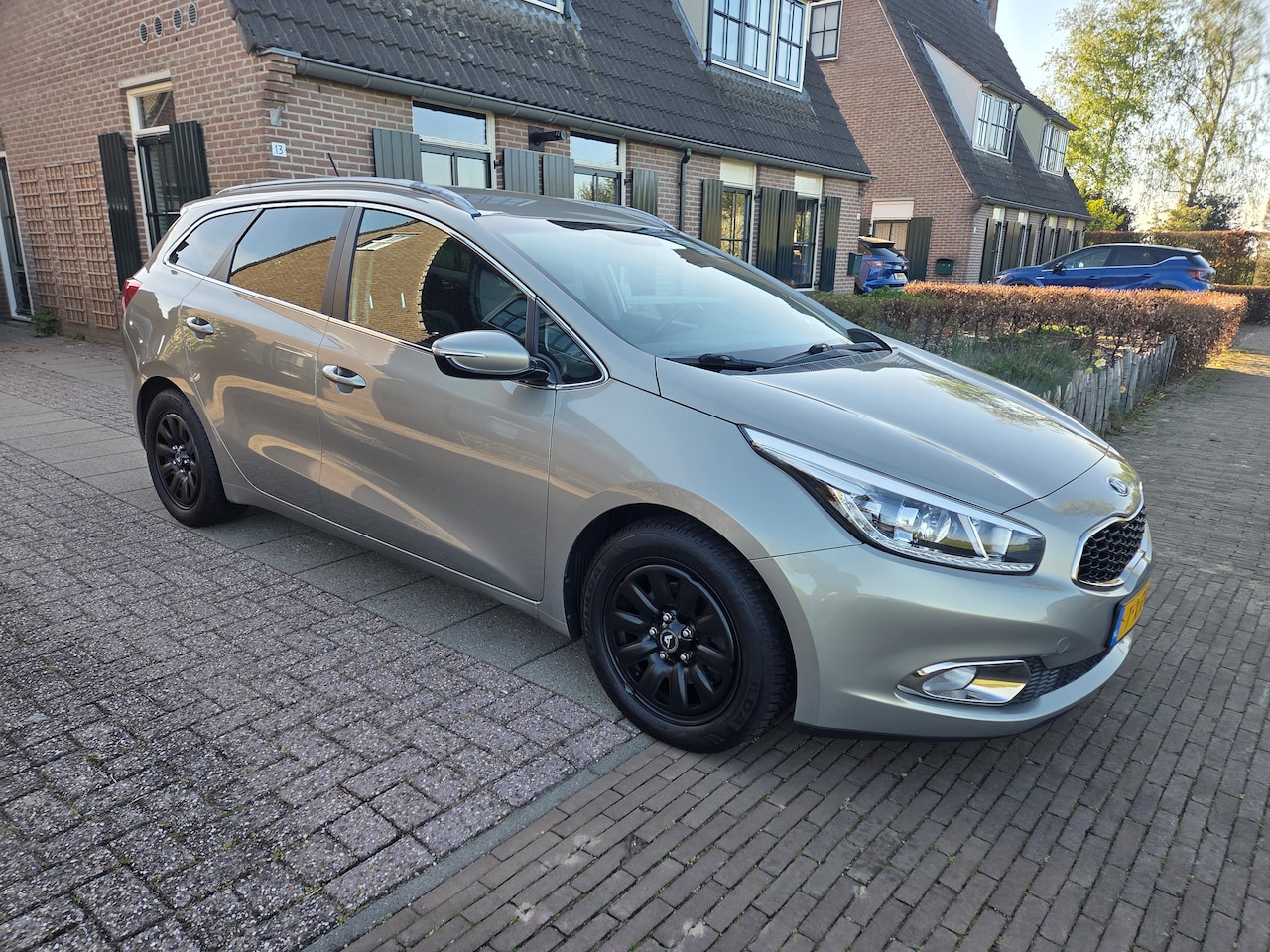 Kia Cee'd Sportswagon - 1.6 GDI BusinessLine 1e eigenaar - AutoWereld.nl
