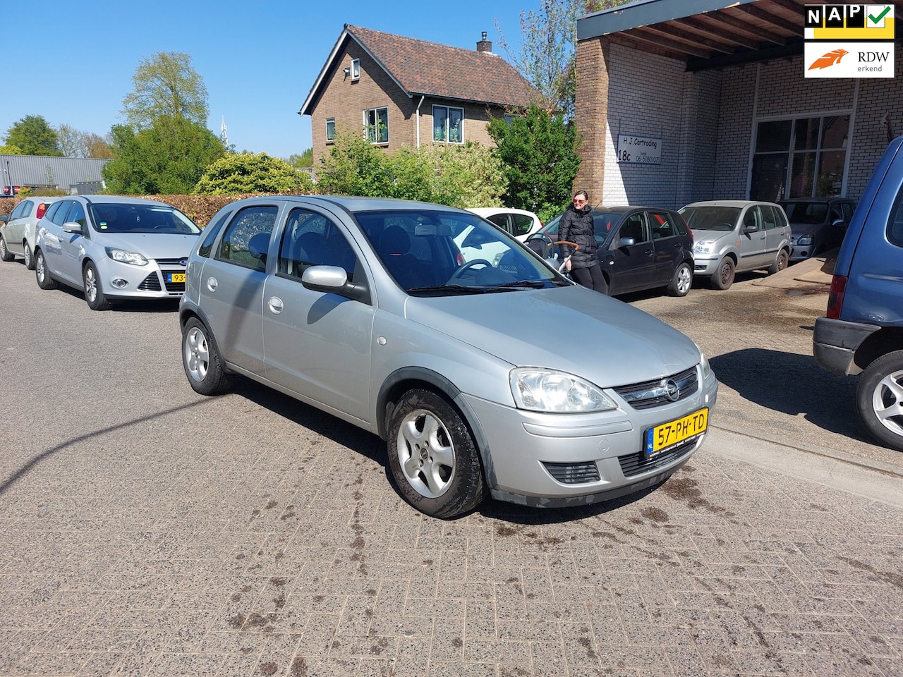 Opel Corsa - 1.2-16V Enjoy 5 deurs - AutoWereld.nl