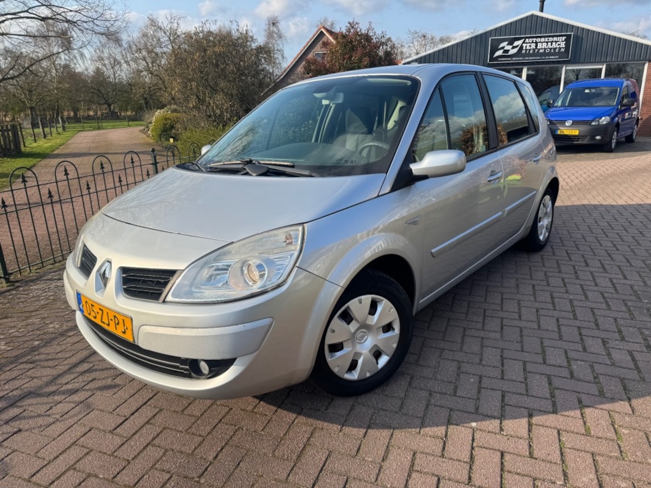 Renault Scénic - 1.6*Airco*Trekhaak*NW Distributie riem - AutoWereld.nl