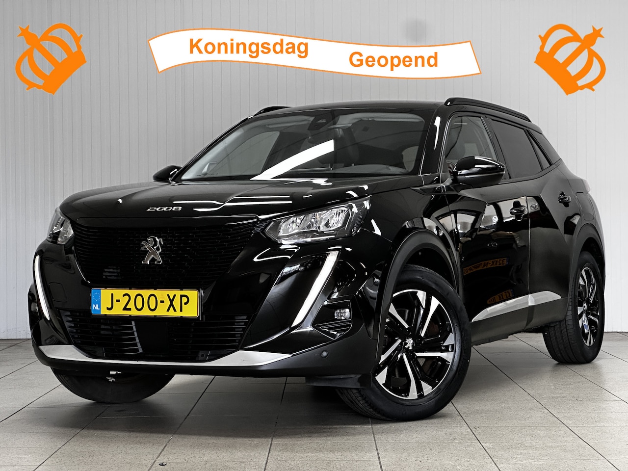 Peugeot e-2008 - EV Allure 50 kWh/ Virtual Cockpit/ 17'' LMV/ Camera/ Keyless/ Apple + Android/ Voorruitver - AutoWereld.nl