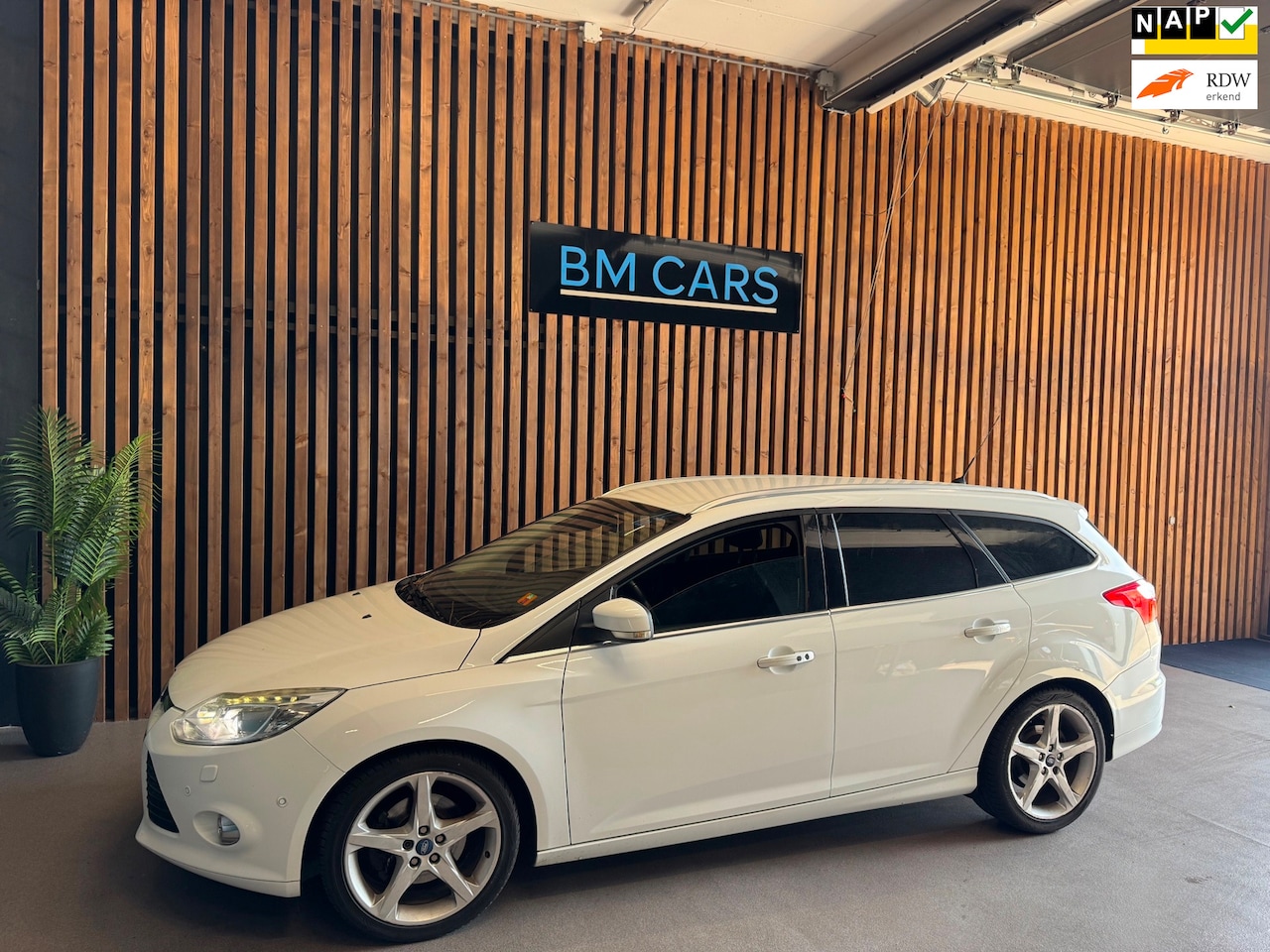 Ford Focus Wagon - 1.6 EcoBoost Titanium Clima,Xenon, Cruise - AutoWereld.nl