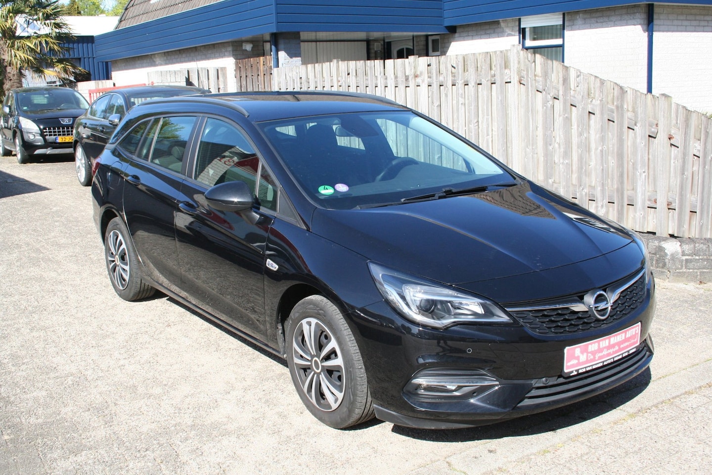 Opel Astra Sports Tourer - 1.2 Business Edition 1.2 Business Edition