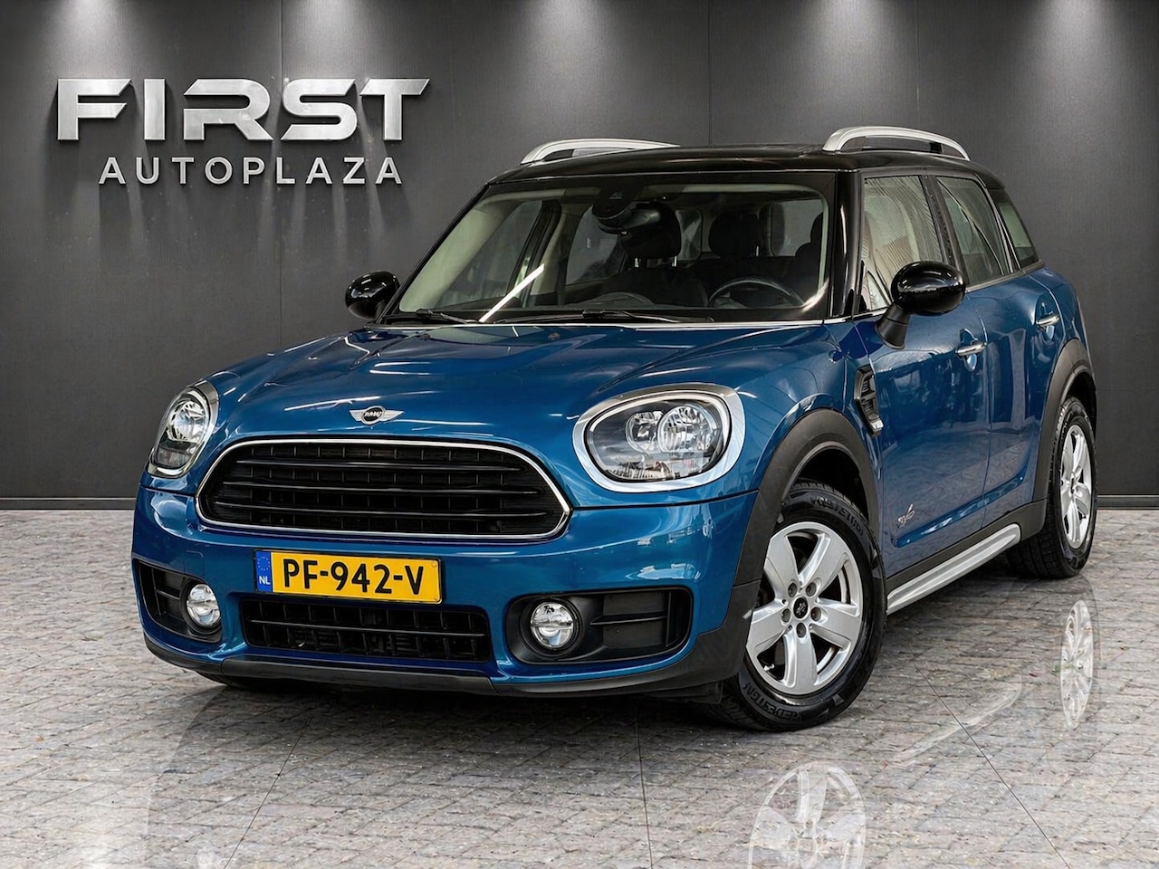 MINI Countryman - Mini 1.5 Cooper NAVI/KEYLESS/PDC/6-BAK | KEURIGE AUTO ! - AutoWereld.nl