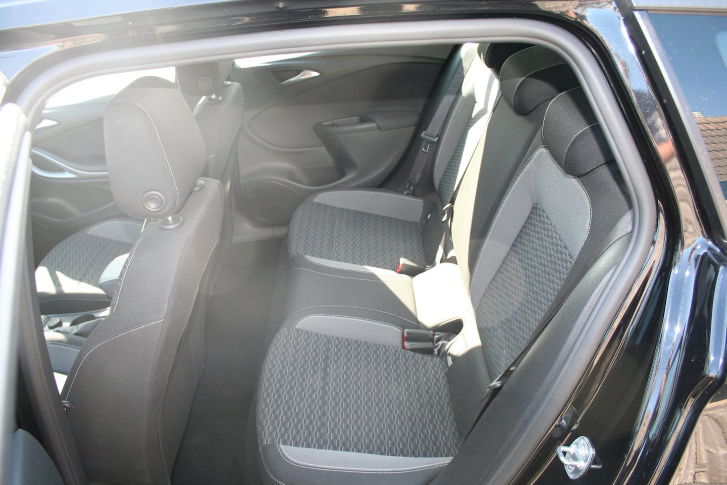 Opel Astra Sports Tourer - 1.2 Business Edition 1.2 Business Edition