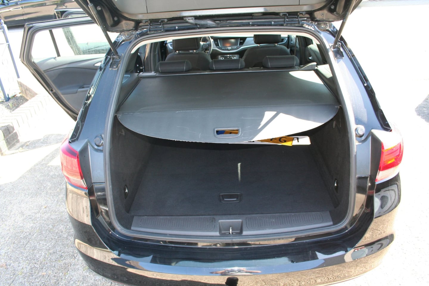 Opel Astra Sports Tourer - 1.2 Business Edition 1.2 Business Edition
