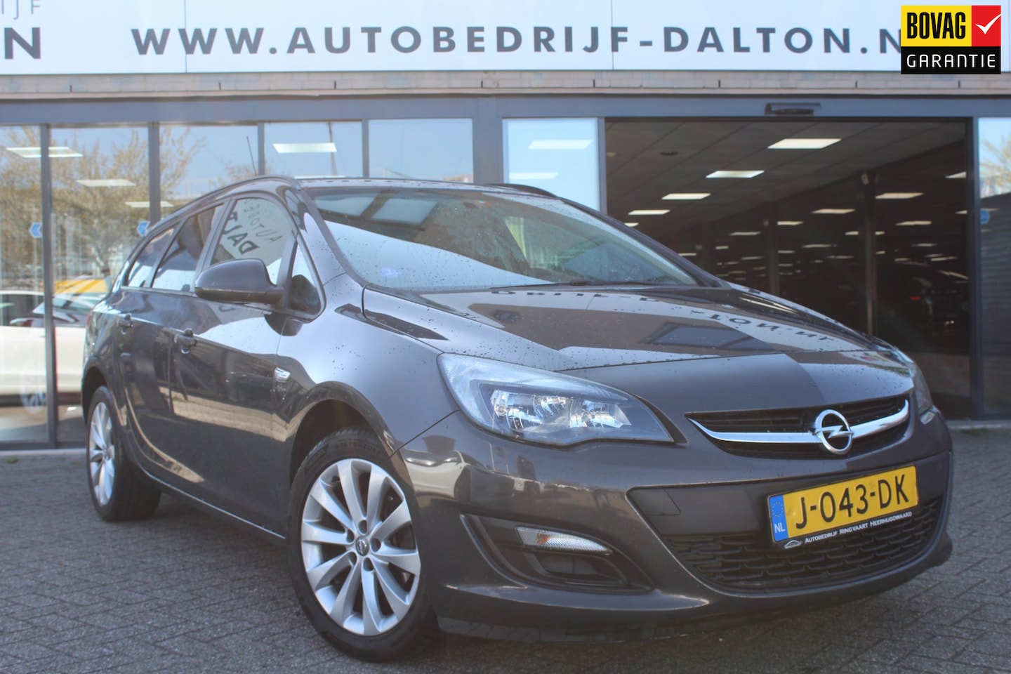 Opel Astra Sports Tourer - 1.4 140 PK Turbo SPORT TOURER PDC / LMV - AutoWereld.nl