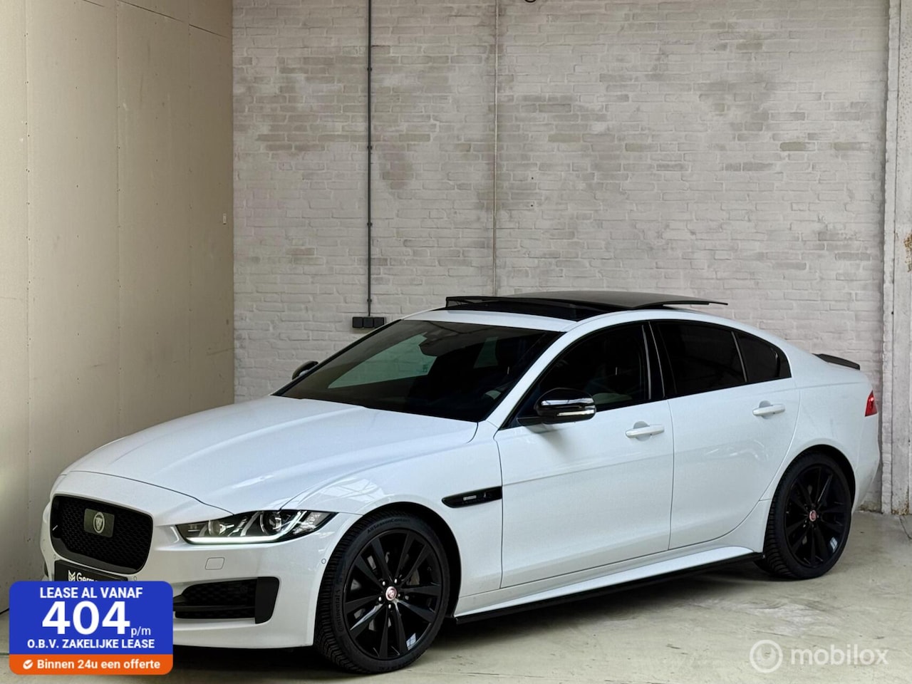 Jaguar XE - P250 2.0t R-Sport Model 2019 PANO/Keyless/NAP/19'' - AutoWereld.nl
