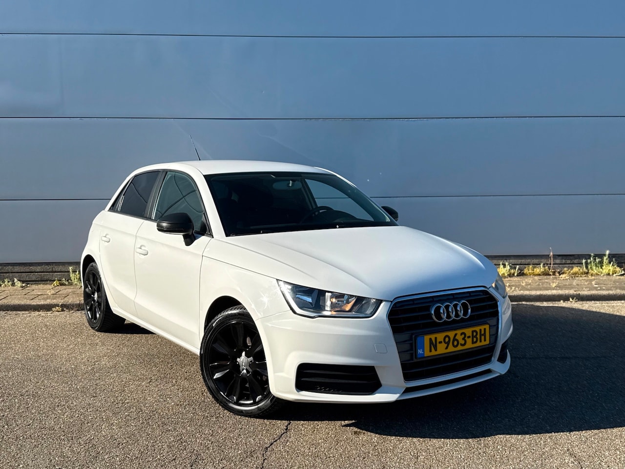 Audi A1 Sportback - 1.6 TDI Sport 5D (bj 2016) AUTOMAAT/FACELIFT/NW BEURT - AutoWereld.nl