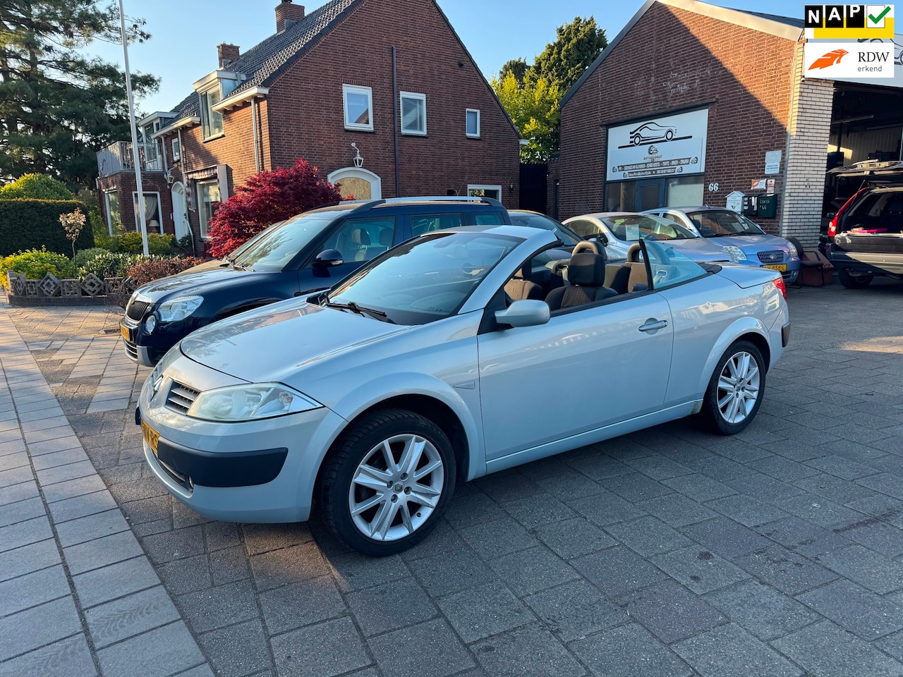 Renault Mégane coupé cabriolet - 1.6-16V Authentique Comfort | Elektrische dak - AutoWereld.nl