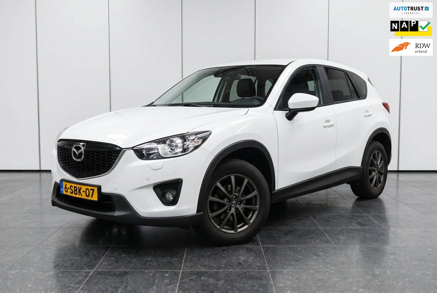 Mazda CX-5 - 2.0 Skylease+ 2WD - CLIMA - NAVI - STOELVERWARMING - TREKHAAK (1800KG) - LMV - 1e EIGENAAR - AutoWereld.nl