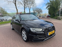 Audi A3 Sportback - 1.4 e-tron panorama s line