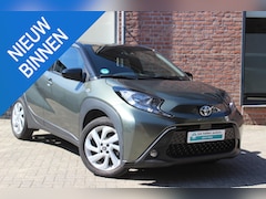 Toyota Aygo X - 1.0 VVT-i S-CVT Pulse Bi Tone, Winter Pack, Safety Pack